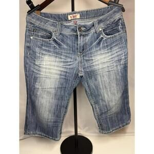 YMI‎ Denim Shorts Womens 9 Light Wash Bermuda Distressed Stretch Juniors M67135